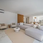 Elegant Retreat With Pool & Terrace By Hostwise * Alvor