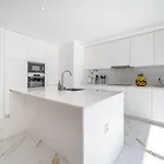 Elegant Retreat With Pool & Terrace By Hostwise Apartamento