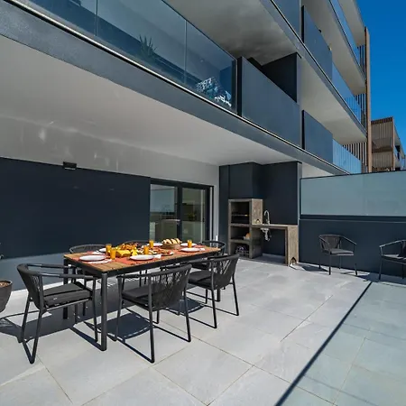 Apartmán Elegant Retreat With Pool & Terrace By Hostwise *