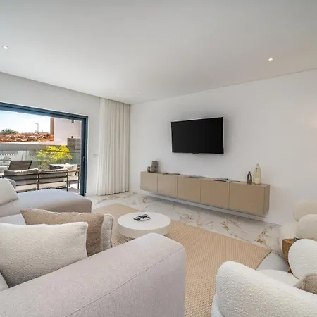 Elegant Retreat With Pool & Terrace By Hostwise Alvor