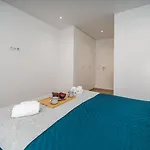 Elegant Retreat With Pool & Terrace By Hostwise Appartamento Alvor